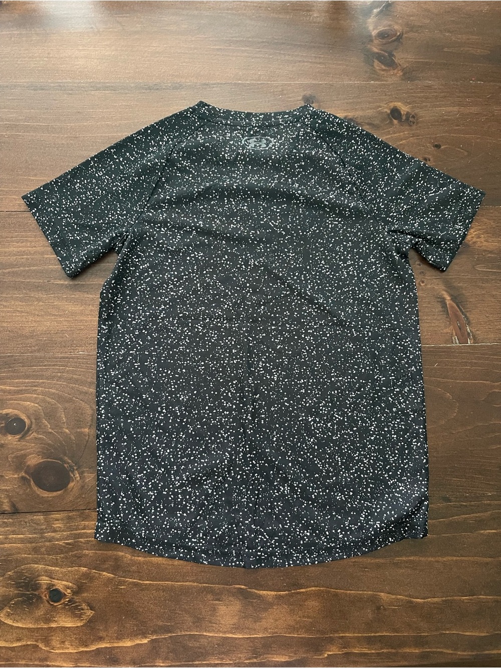 Boy’s Under Armour Short Sleeve Shirt Bundle - Picture 8 of 10